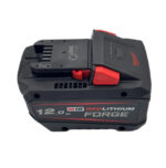 ⁦סוללת מילווקי Milwaukee M18 REDLITHIUM FORGE HD12.0 ⁩ – תמונה ⁦2⁩